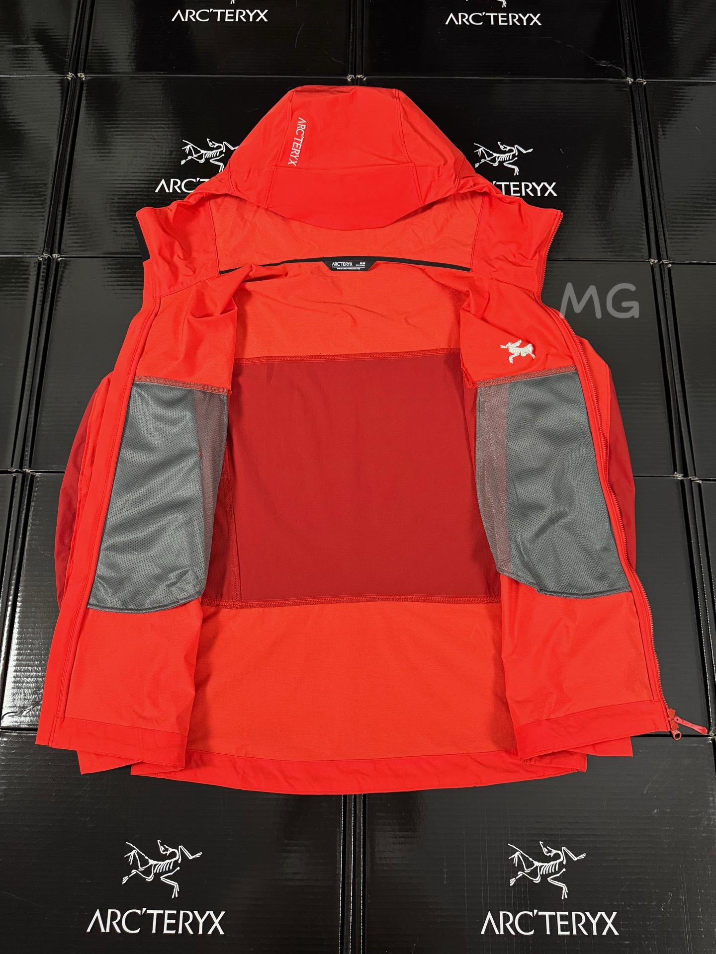 Arcteryx | SE Hoody |  Jacket Imperial Red