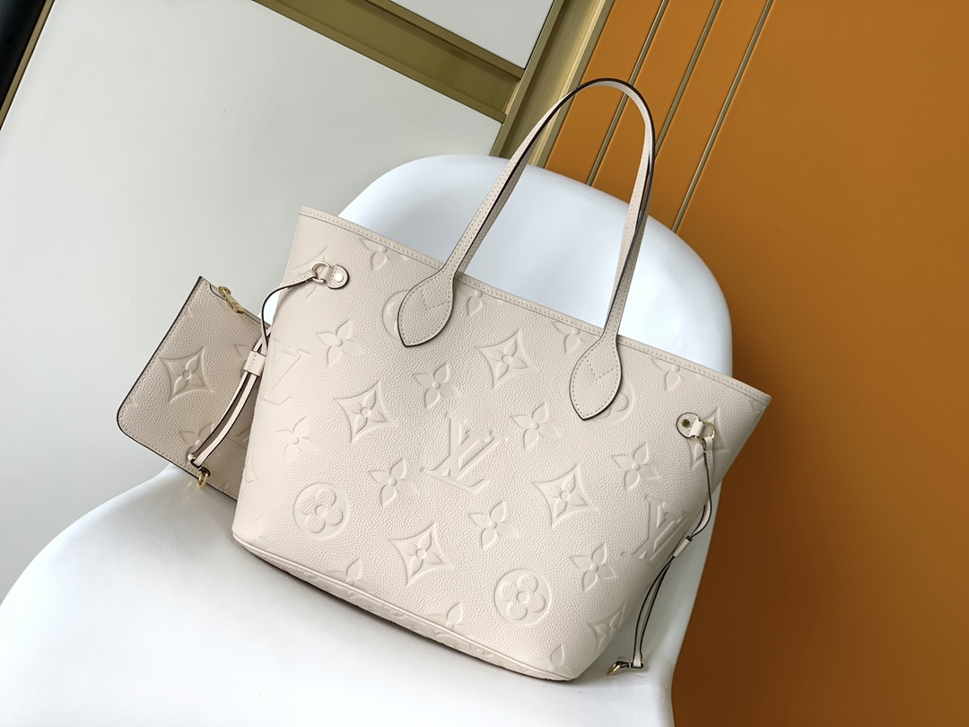 Louis Vuitton Neverfull handbag medium Milk white