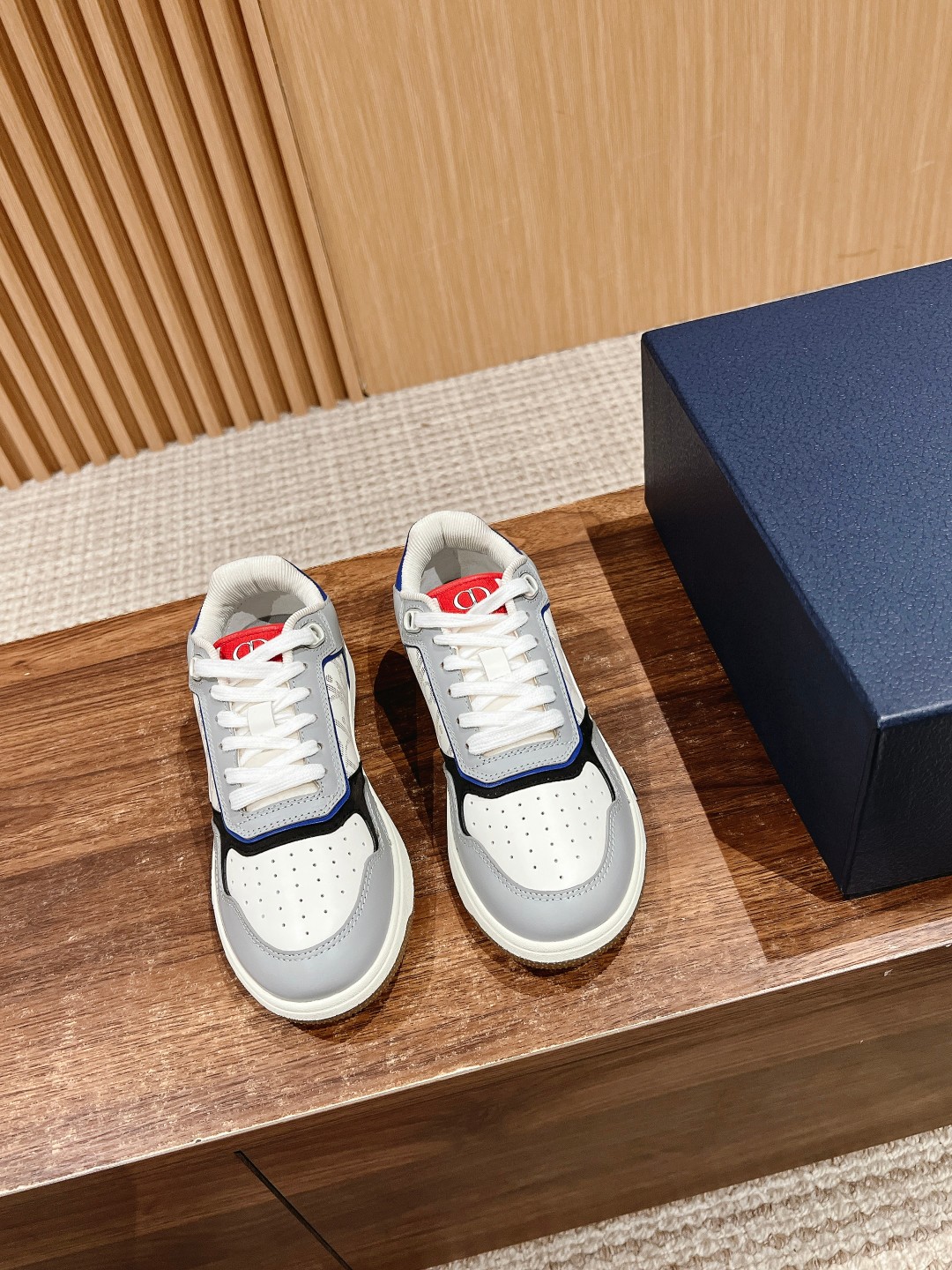 Dior B27 leather low sneakers grey blue white