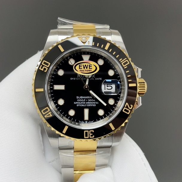 Rolex Submariner golden black