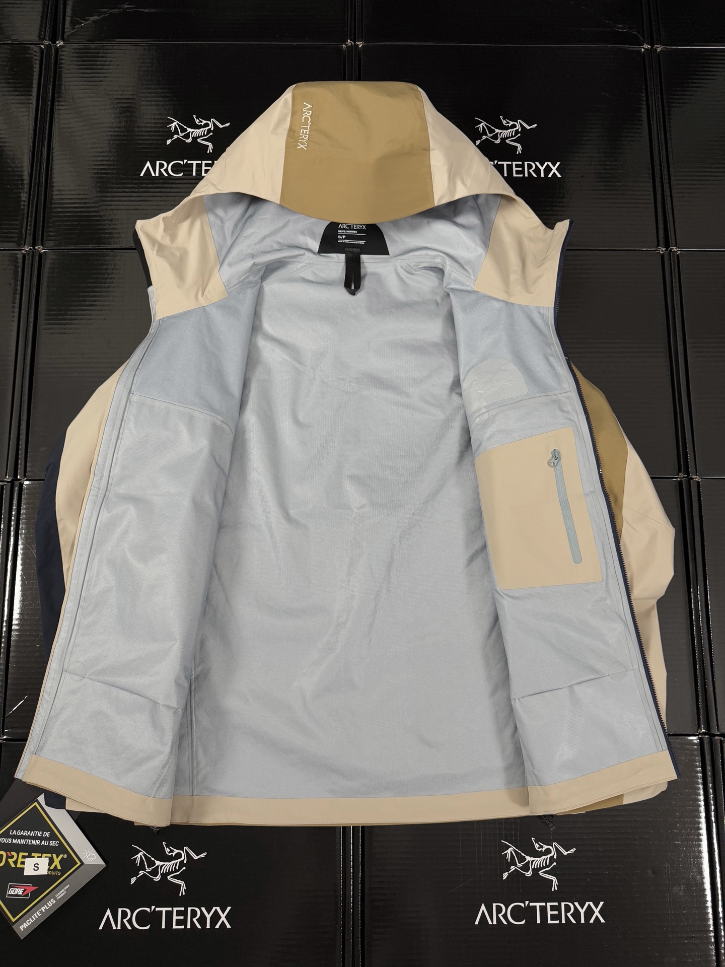 Arcteryx | Beta Light Weight |  GORE-TEX  Color block Jacket Wisteria Brown