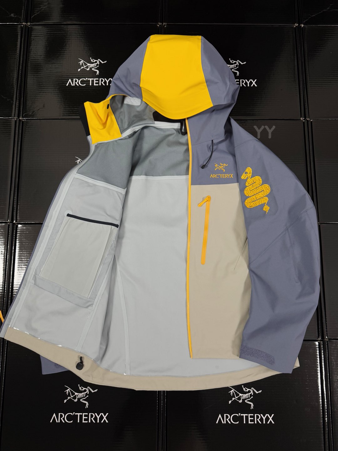 Arcteryx | Alpha sv LNY | Year of the Snake Limited Jacket