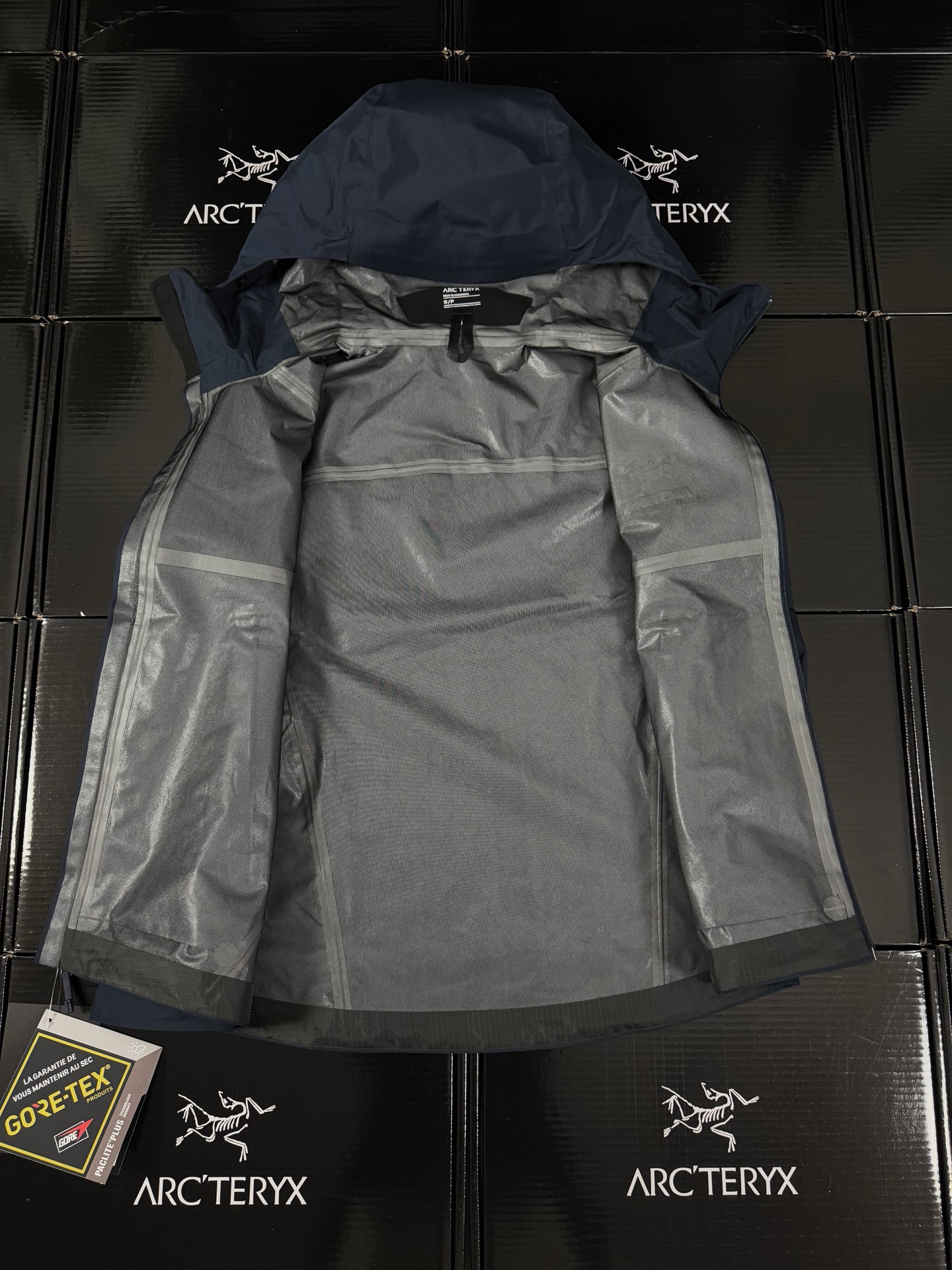 Arcteryx | Beta LT GOER-TXE | Men’s  Jacket Navy Blue