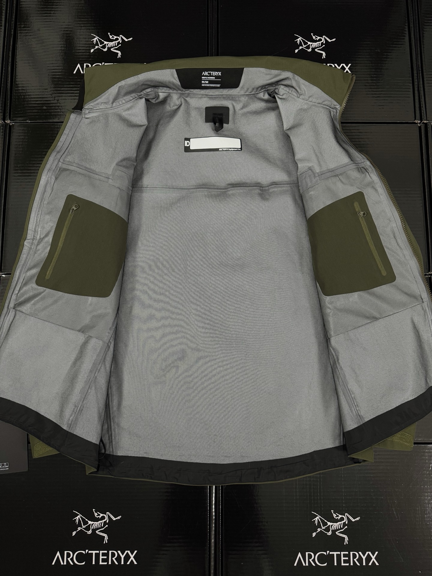 Arcteryx | Leaf Alpha Gen2  | Hooded  Jacket Military Green