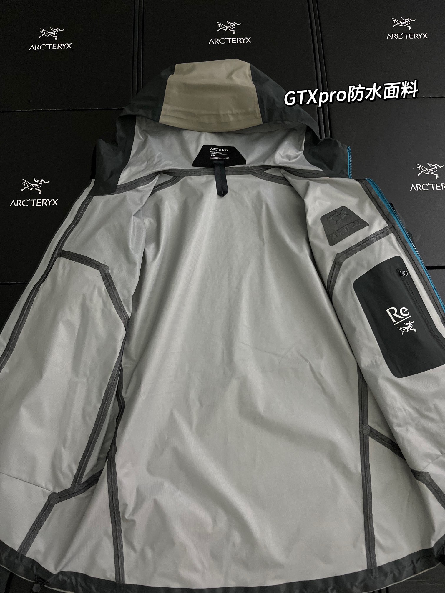 Arcteryx | Beta M Recut | Color Blocking Hard Shell Jacke Titanium Black