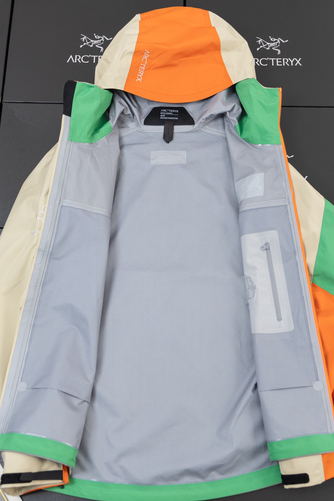 Arcteryx Beat Lightweight Namjagbarwa jacket