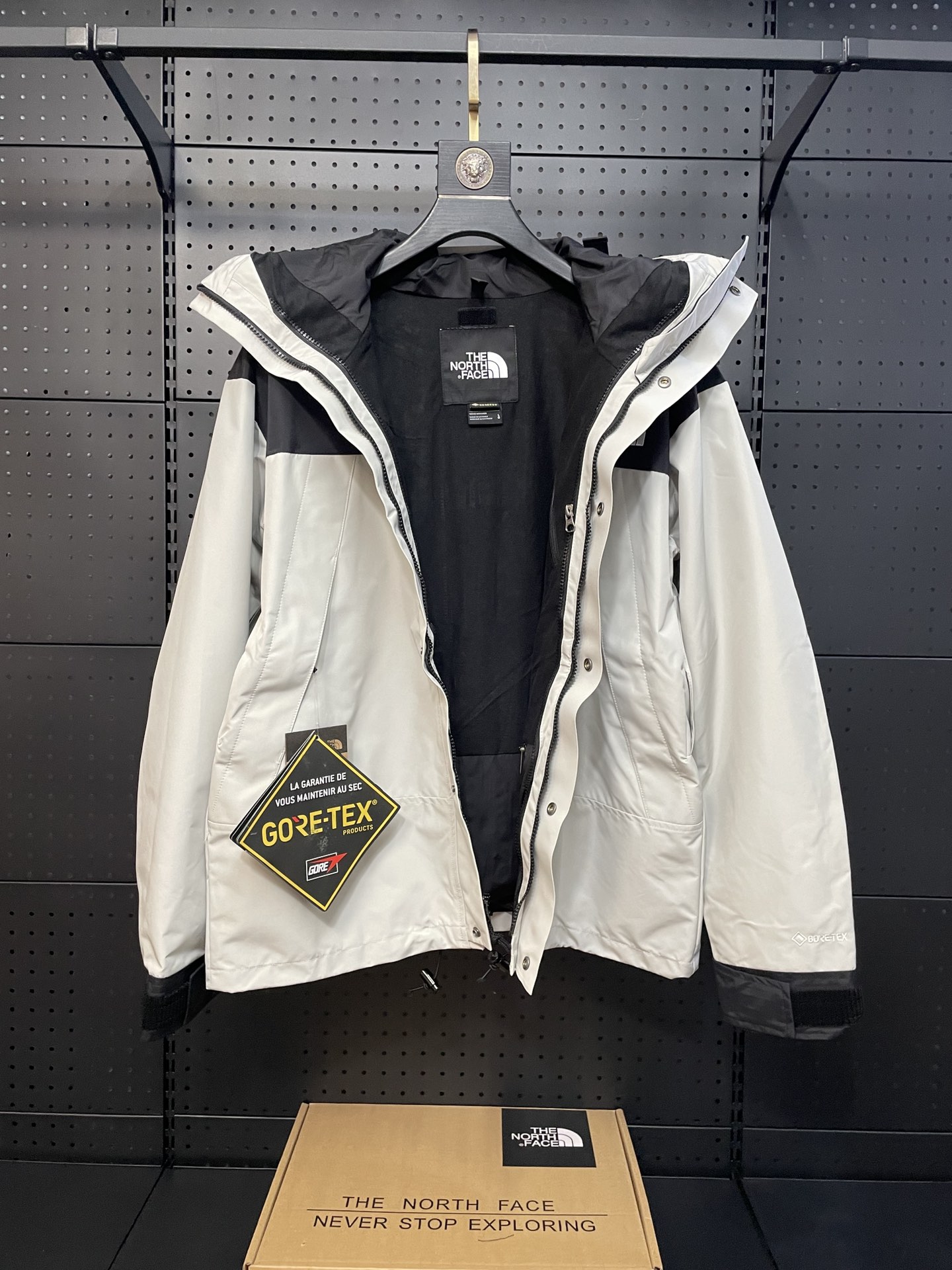 The North Face | 1990 Mountain Relaxxed Ex | Jacket Grey White