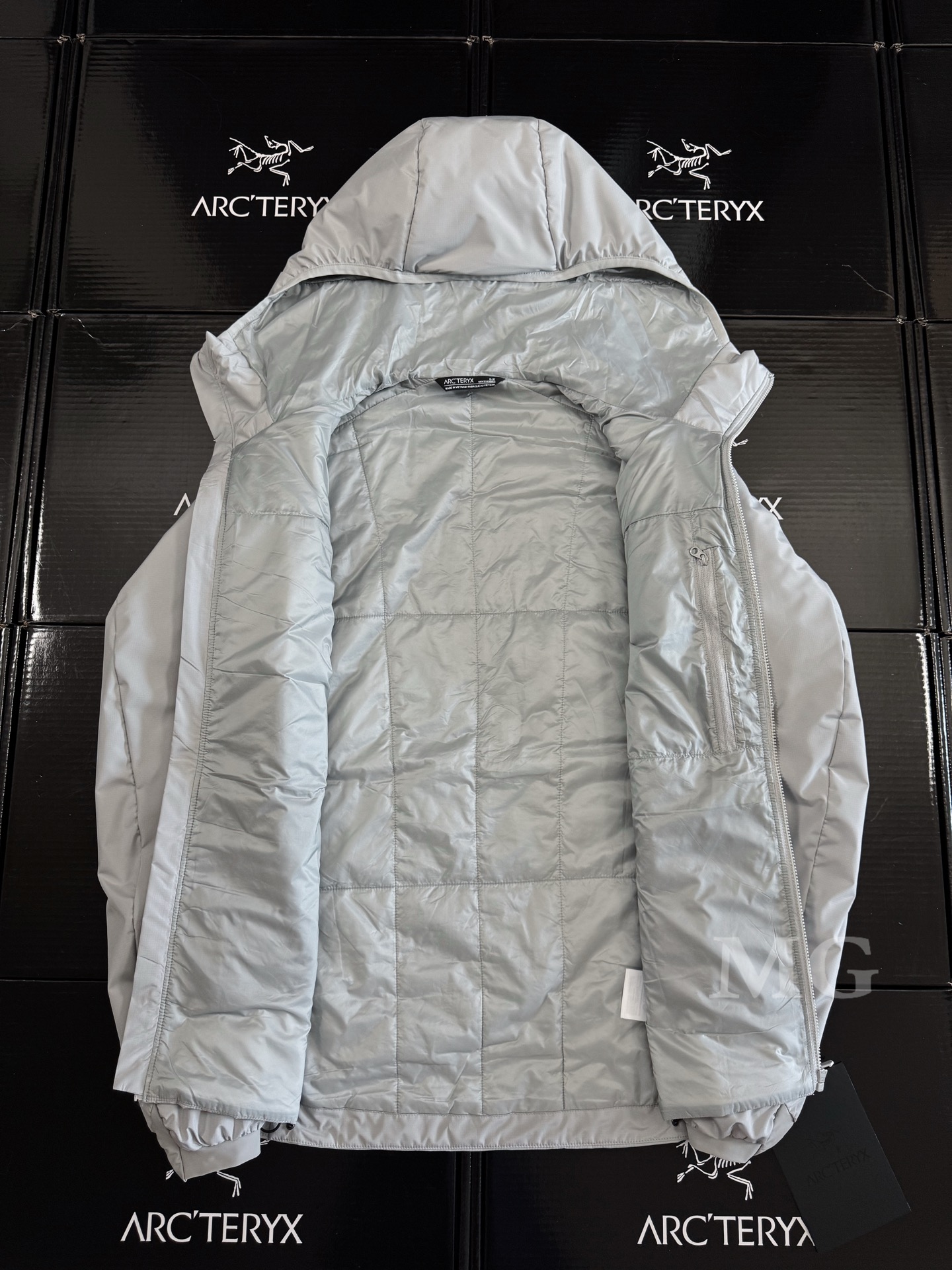 Arcteryx | ATOM SL-MG | Hoody Cotton Jacket  Solitude