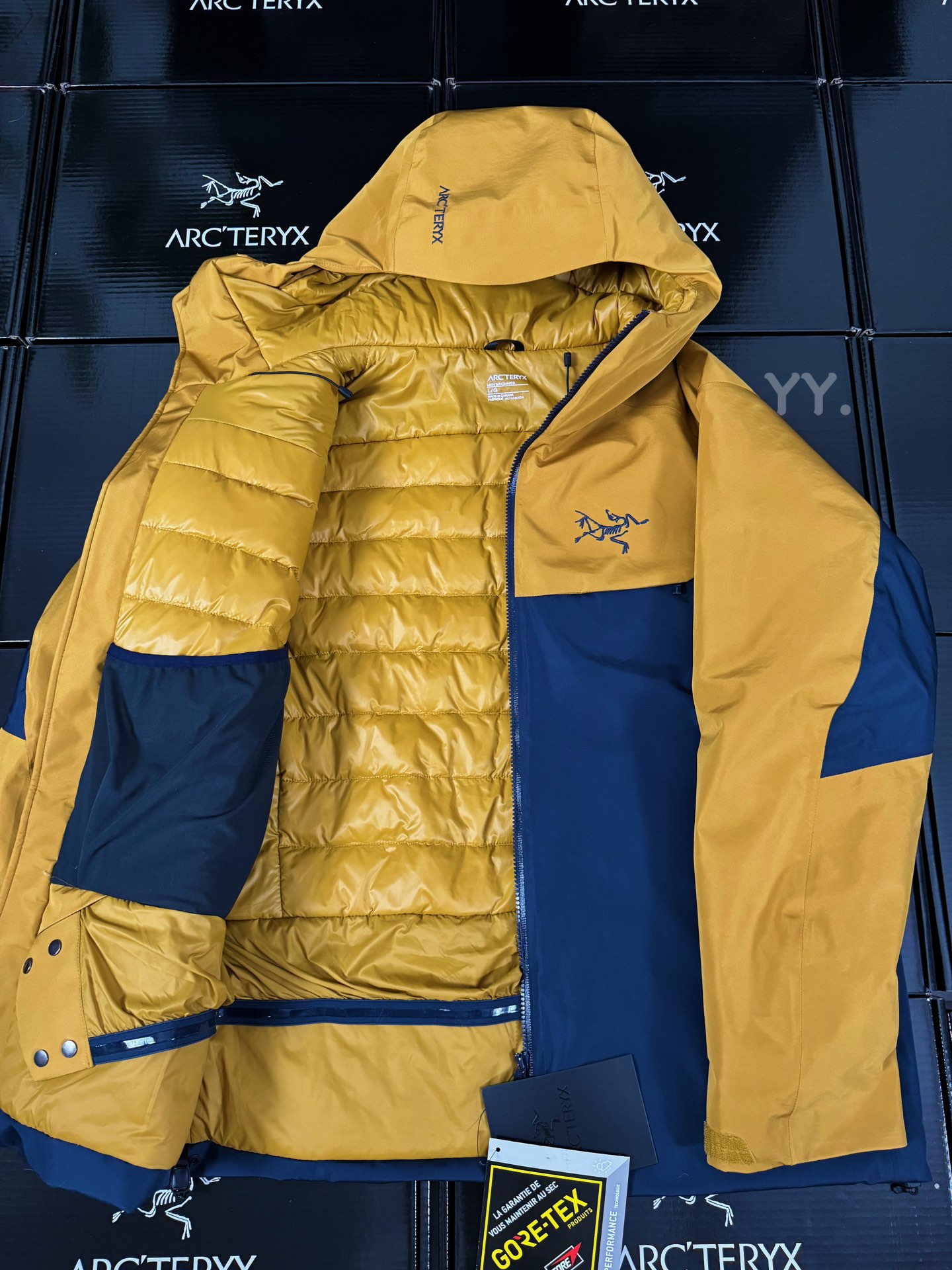 Arcteryx | Macai LT | Light weight Cotton Jacket Black Sapphire/Yukon