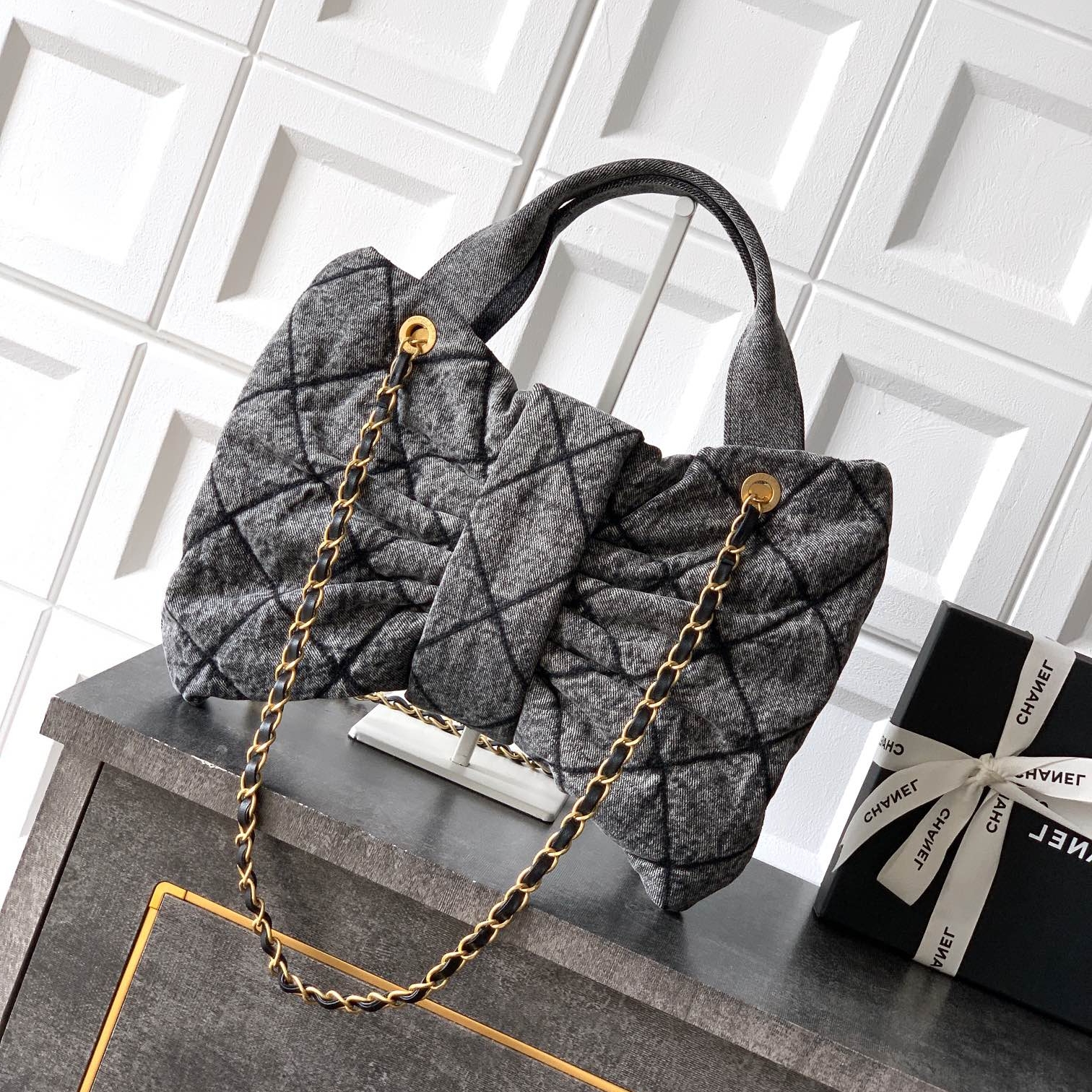 Chanel 25k bow tannin denim Hand Bag Large size