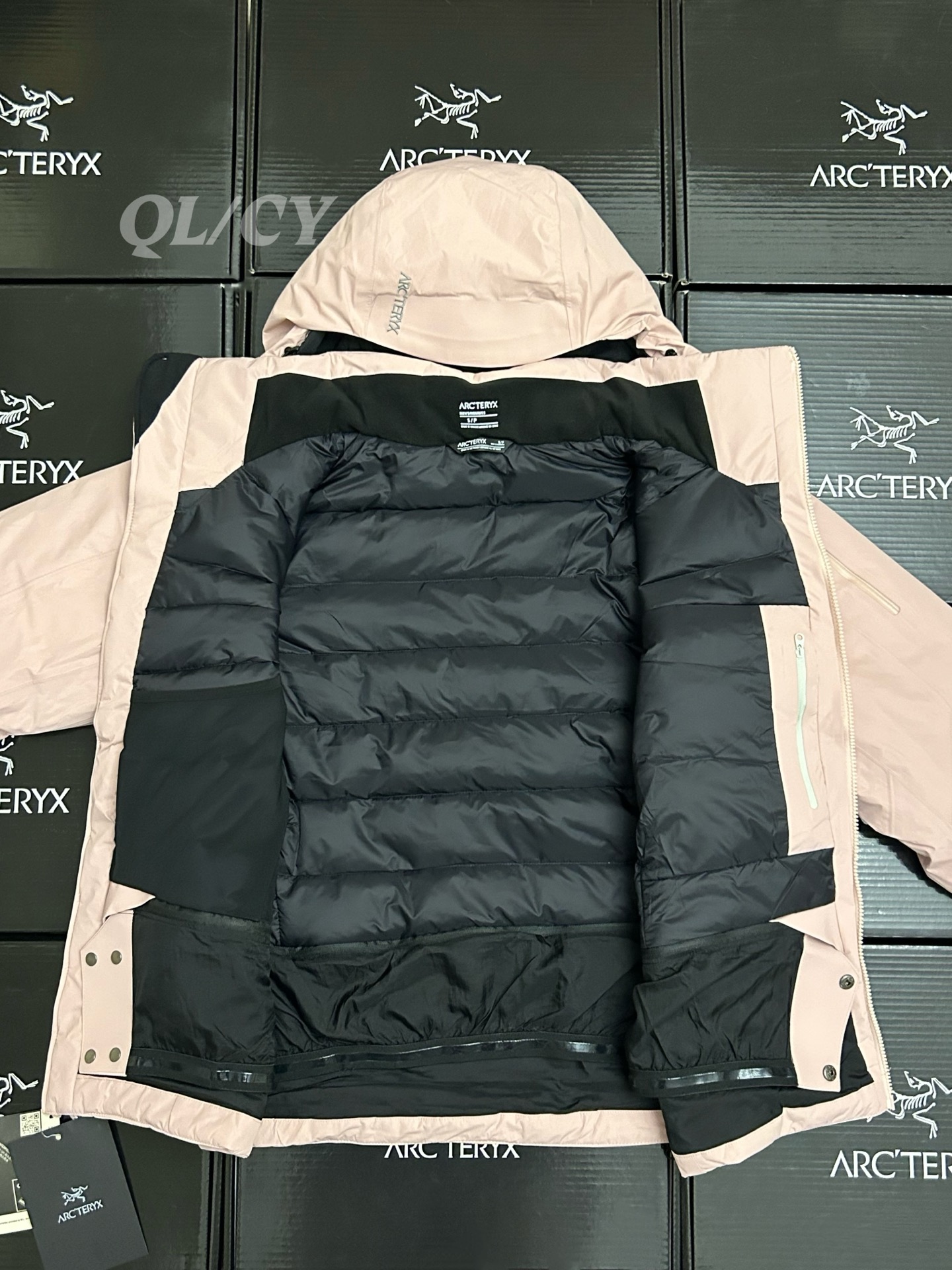 Arcteryx  |  Macai  GTX 750  |  Jacket Pink