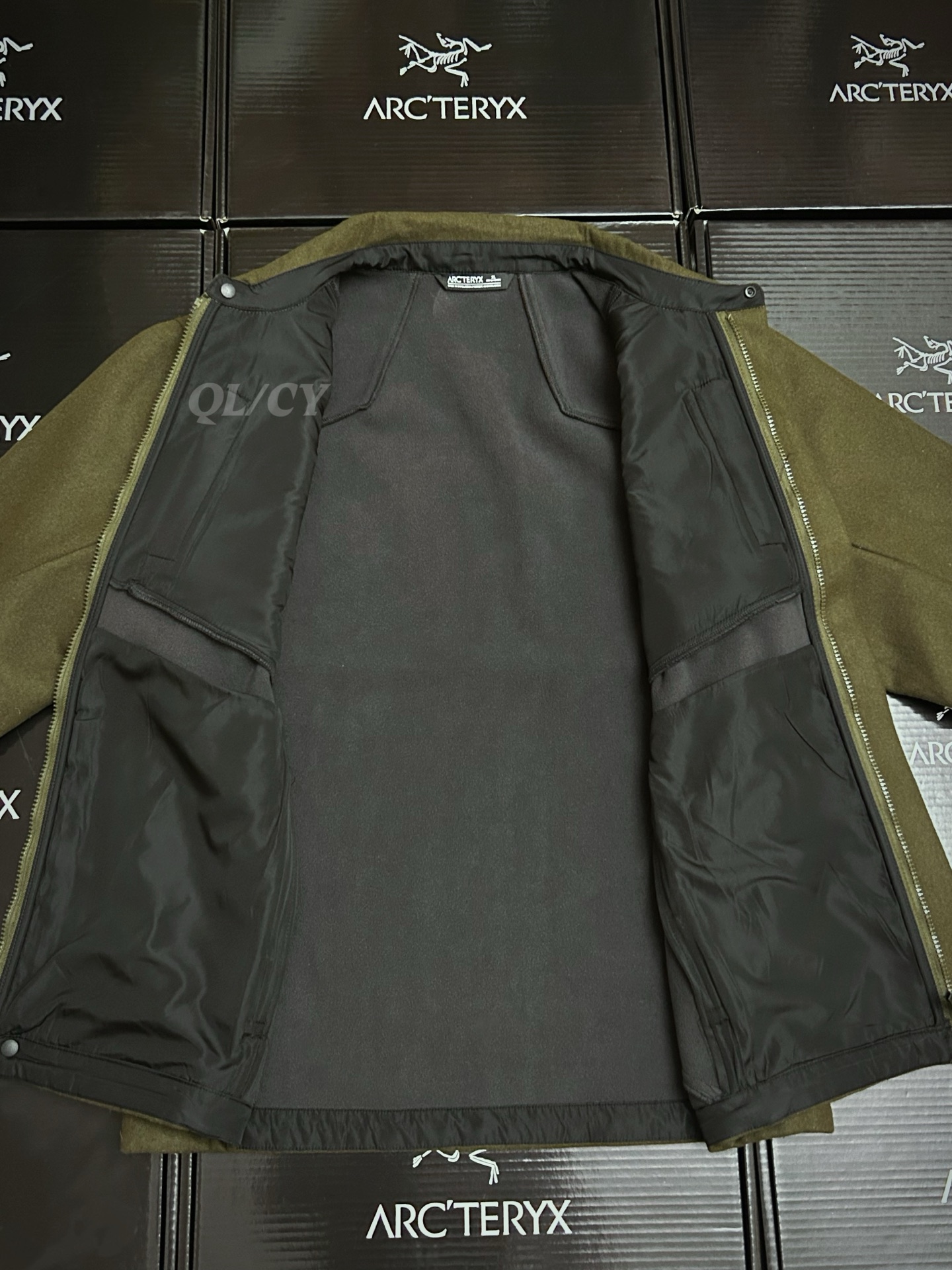 Arcteryx | Sawyer wool overskirt | Business Jacket Tatsu