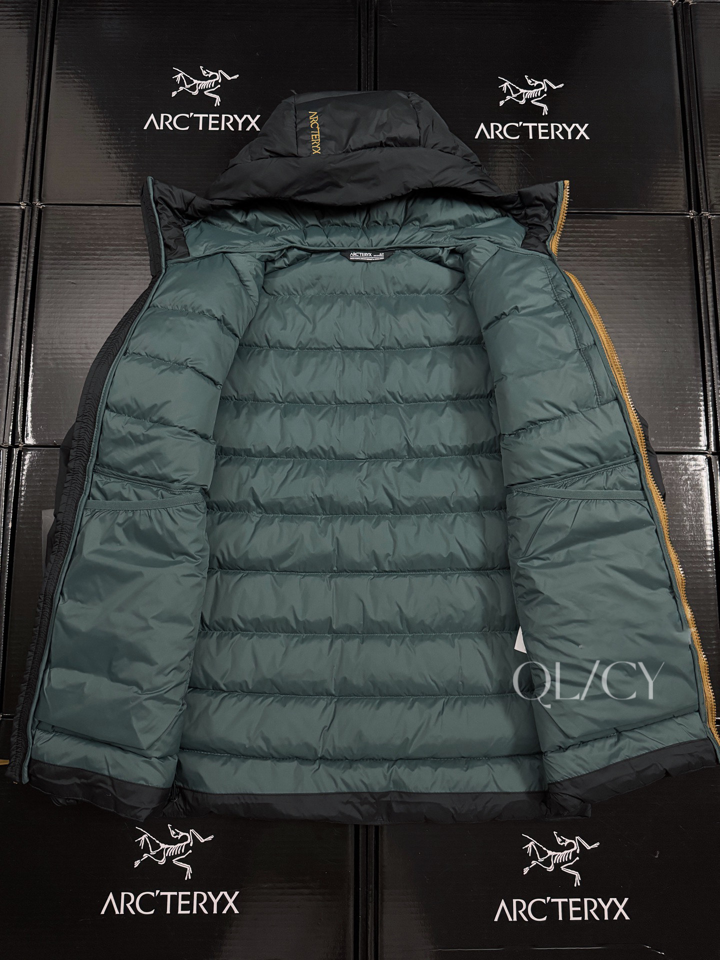 Arcteryx | Thorium Hoody | Cotton Jacket Dark Magic
