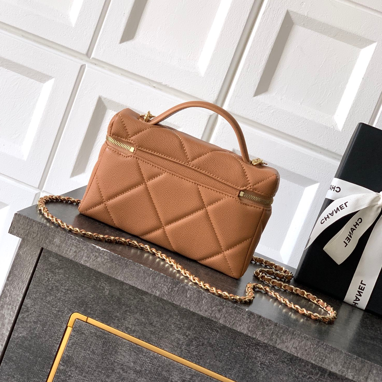 Chanel 25K vanity with chain bag Caramel
