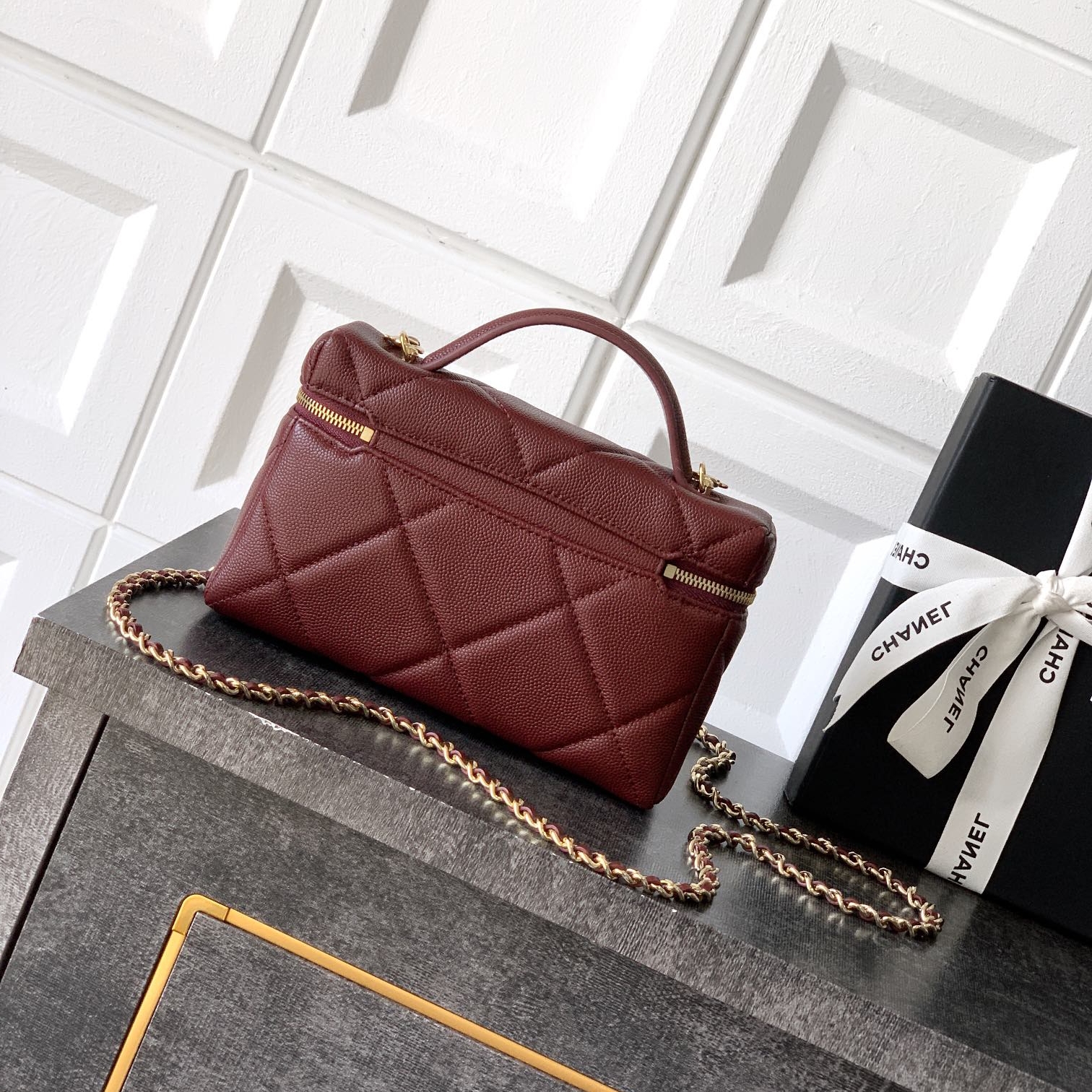 Chanel 25K vanity with chain bag Wine Red