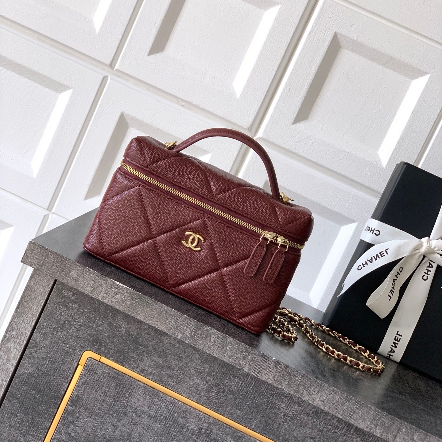 Chanel 25K vanity with chain bag Wine Red