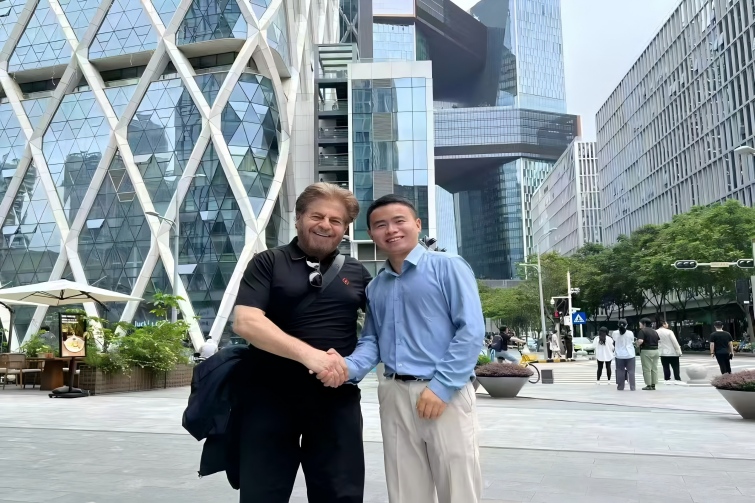 DALIF POWER Market Manager met with overseas customers from the power engineering industry from Europe