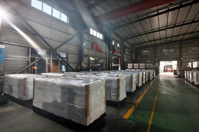 30pcs Cummins Engine 80KW Diesel Generator Set for Hotel Back Up standby Safety Power in Africa Low fuel Comsuption noiseless genset