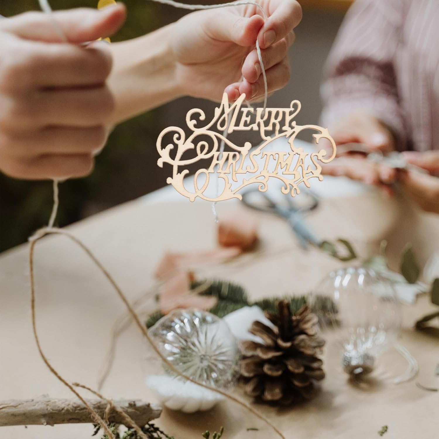 Merry Christmas Wooden Cutout 20pcs Unfinished Wood Letter Pieces Slice Embellishment Blank Xmas Tree Tags for DIY Scrapbooking Xmas Sewing Crafts