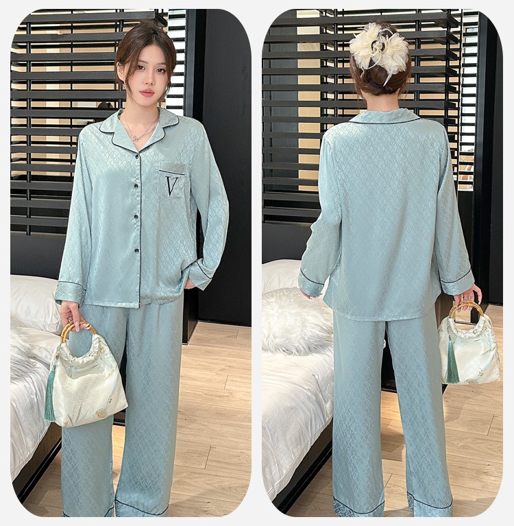 Spring/Fall New Arrivals: Bestie English Ladies' Ice-Silk Lightweight Sleepwear Long-Sleeve Set with Water-Gloss Satin Homewear