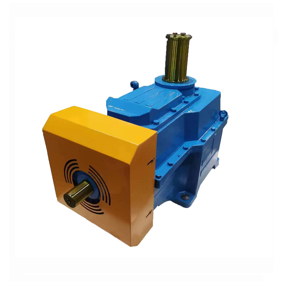 Specialized reducer for cooling towers