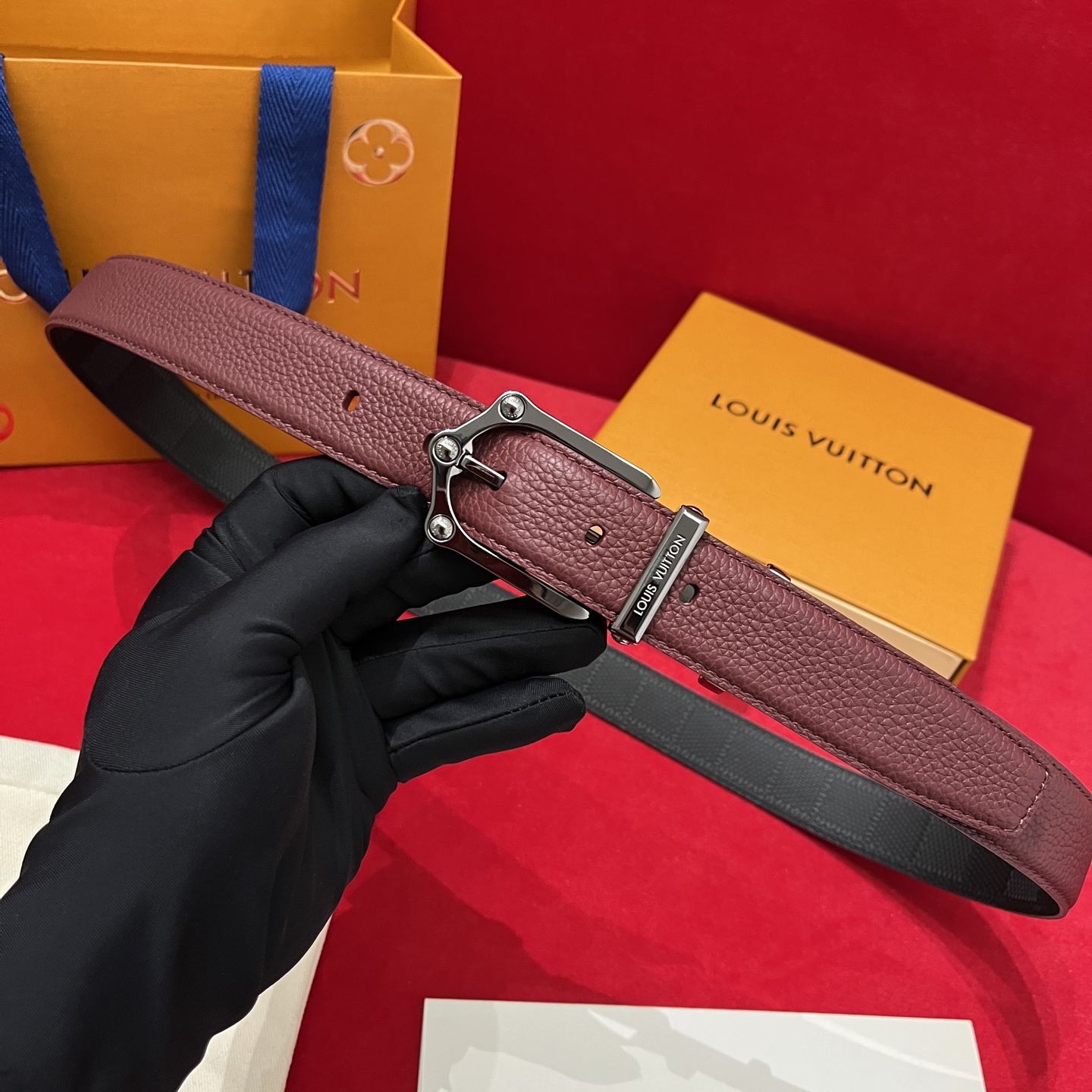 Louis Vuitton fashion belt red