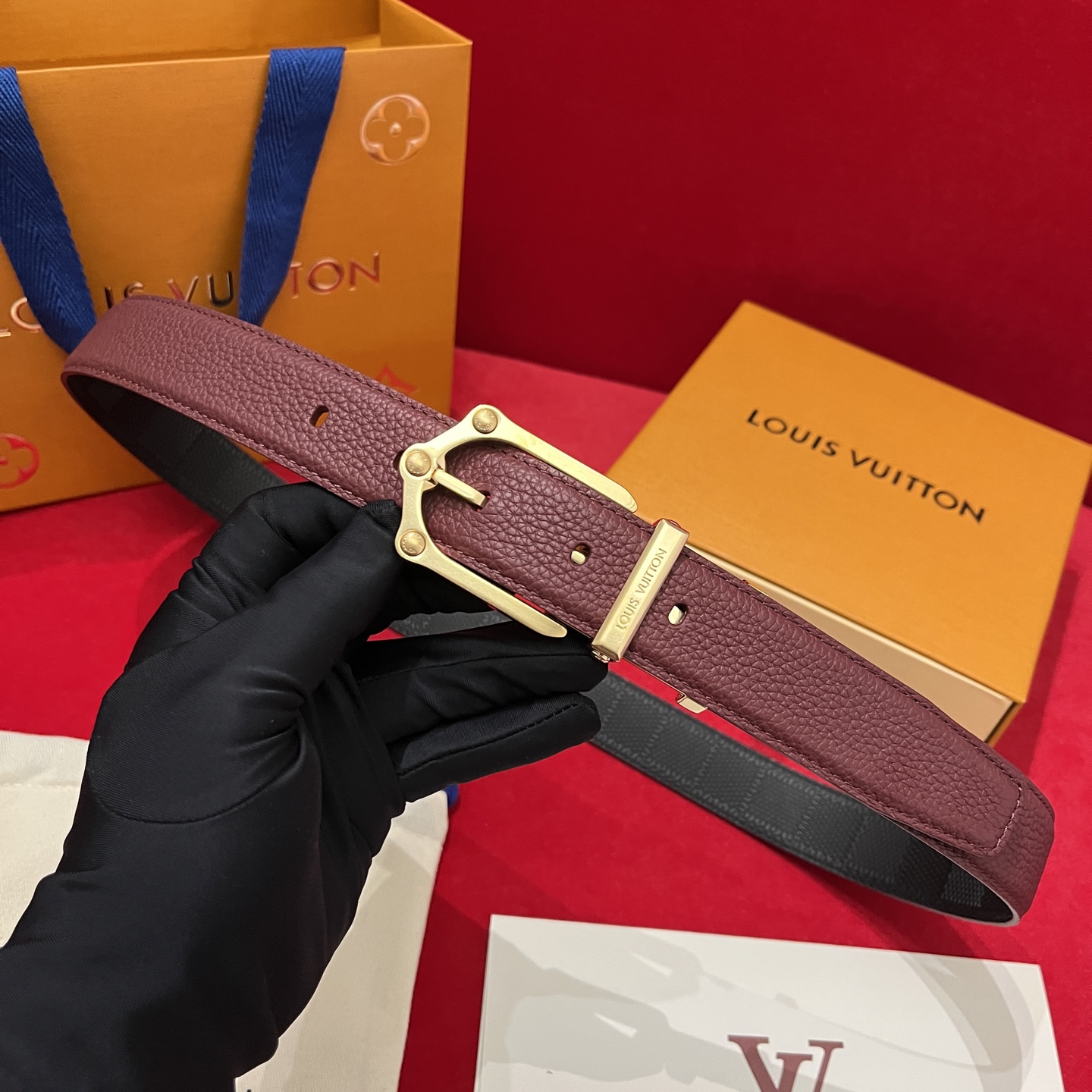 Louis Vuitton fashion belts