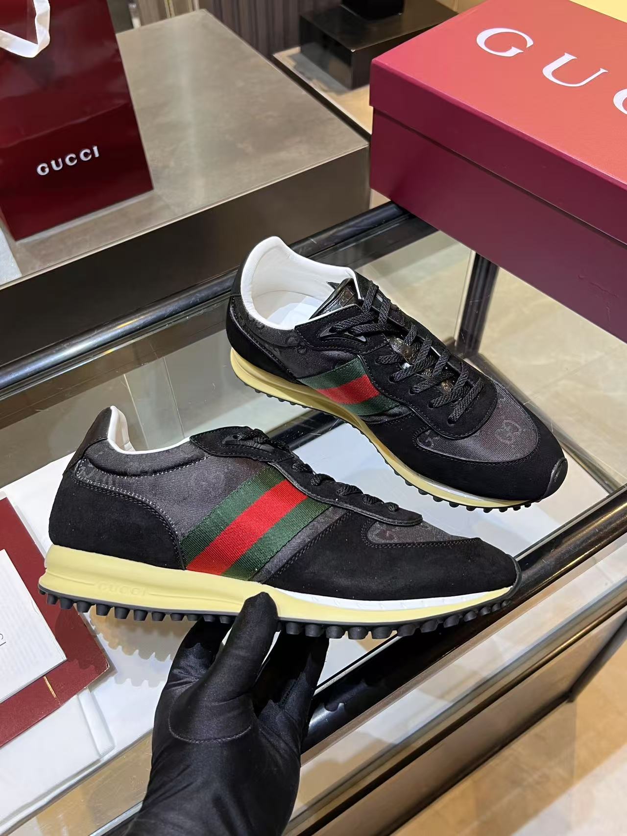 Gucci trendy sneakers black