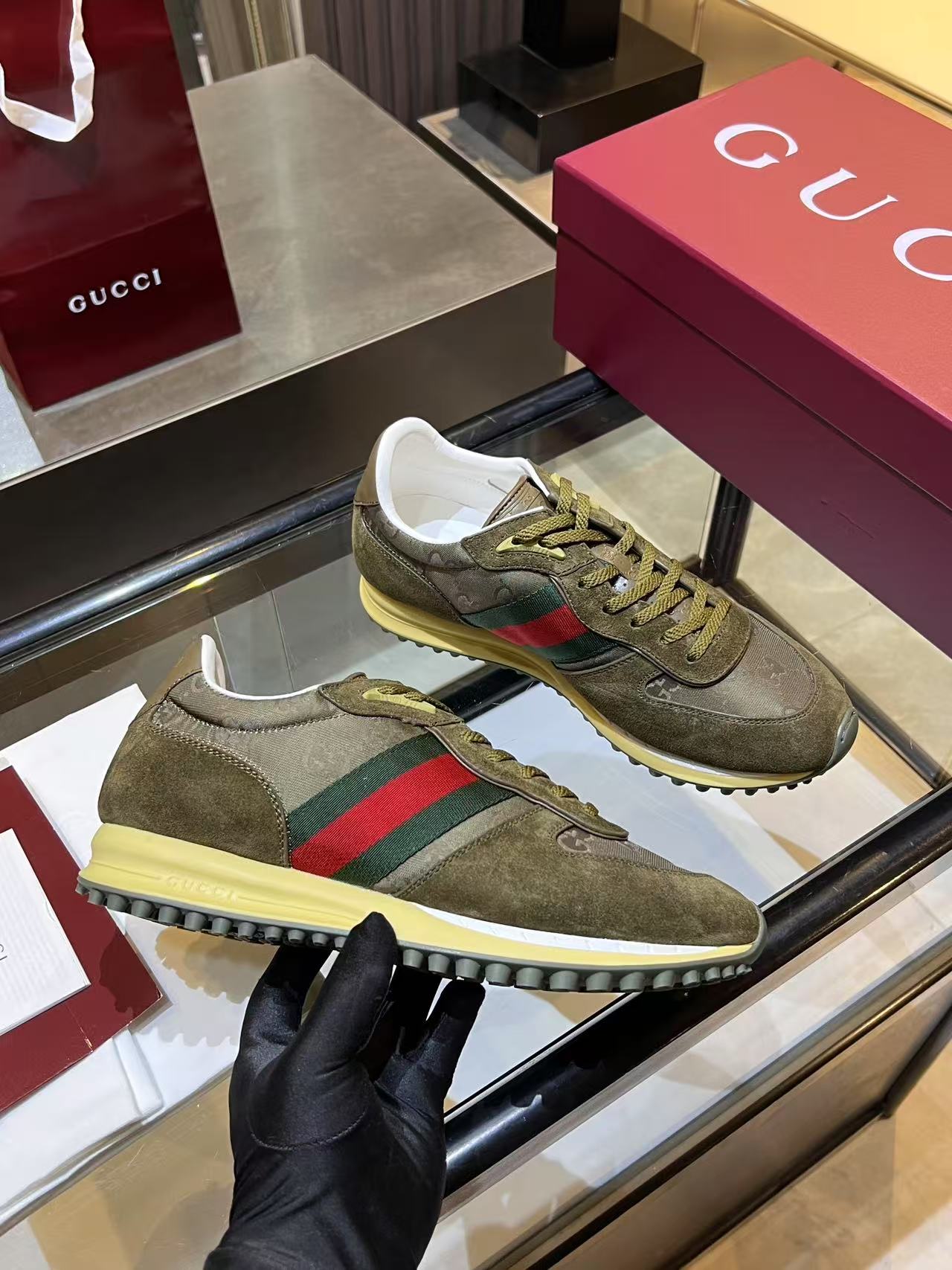 Gucci trendy casual shoes black