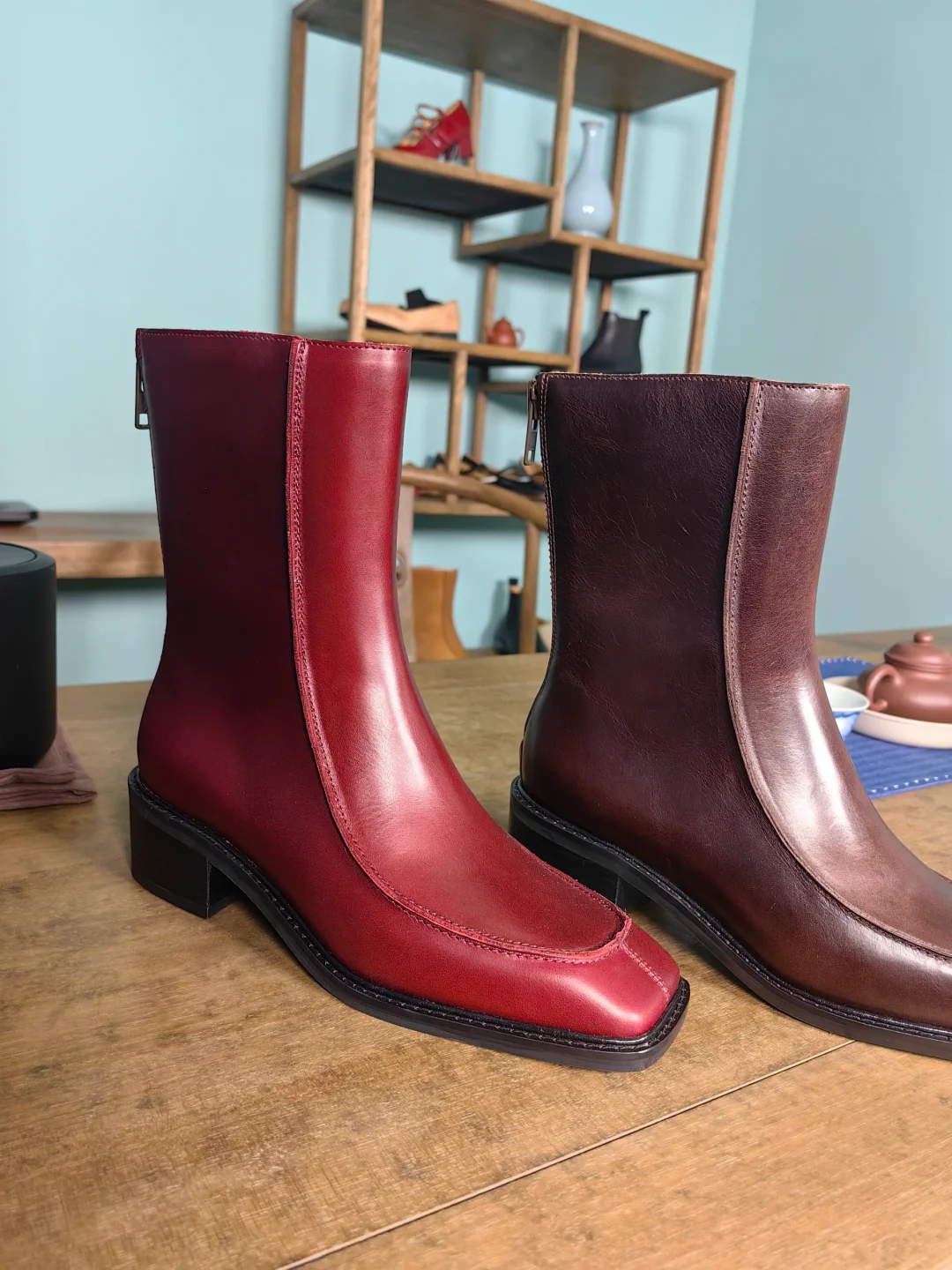 "Exploring Oil Beaded Leather: The Unique Charm of Boot Materials"