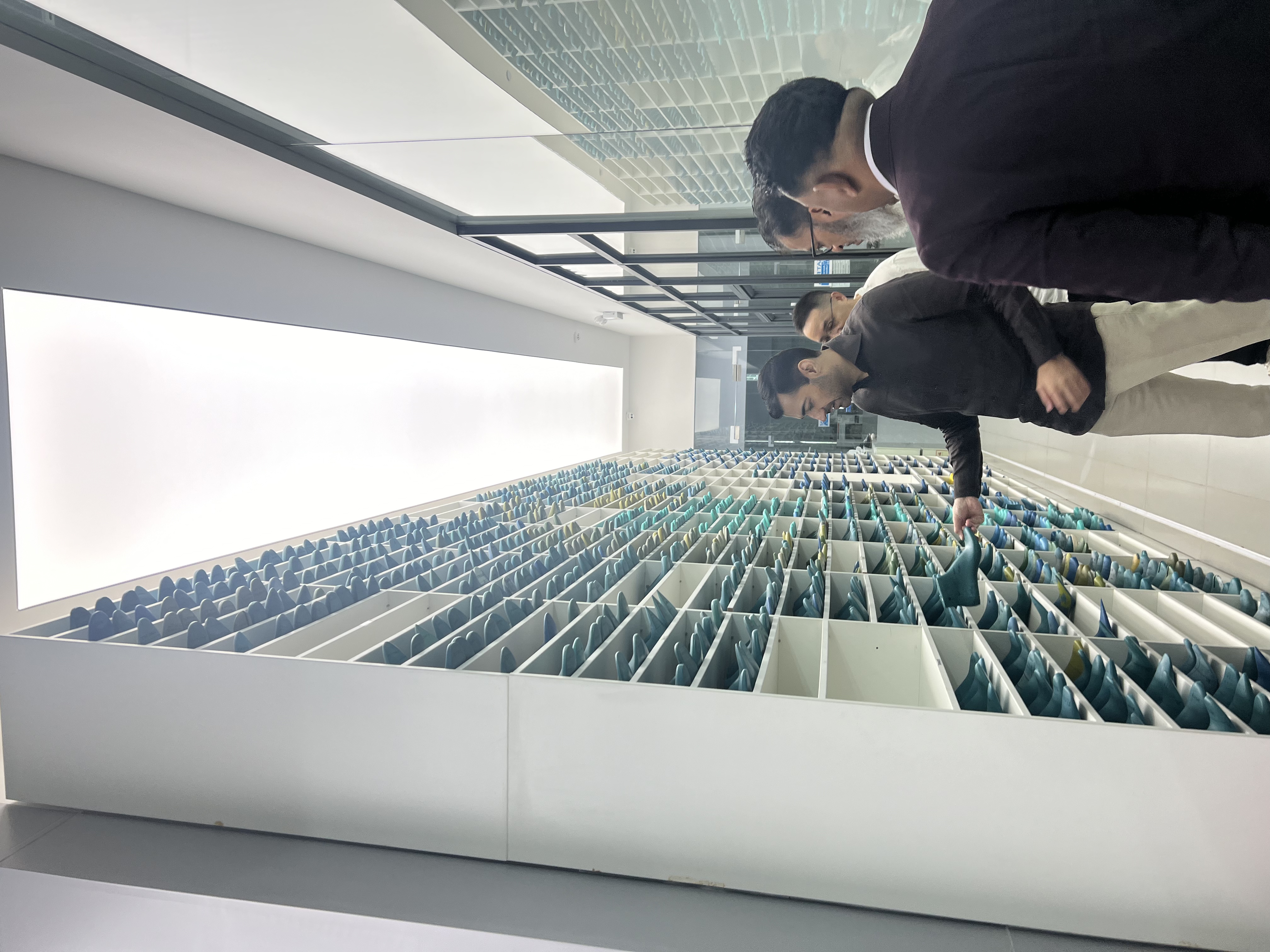 Cross-Border Sparks in Women's Footwear Industry Exchange