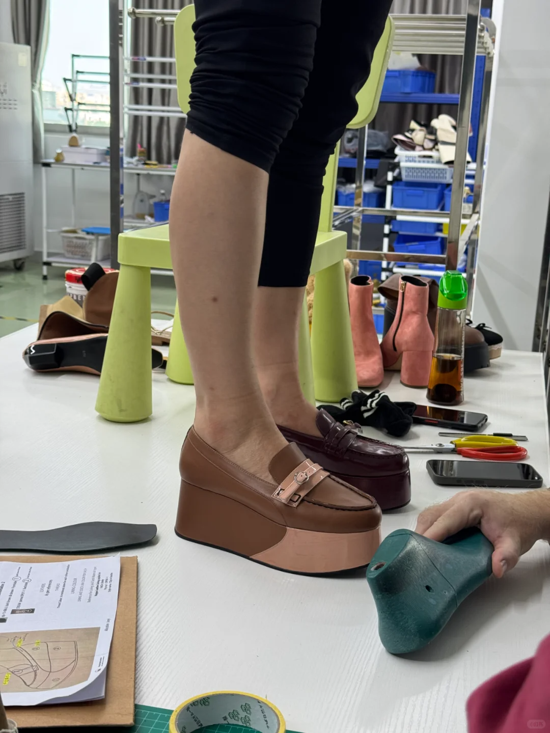 How Long Does It Take for a Shoe Factory to Make a Sample? Unveiling the Timeline and Key Factors