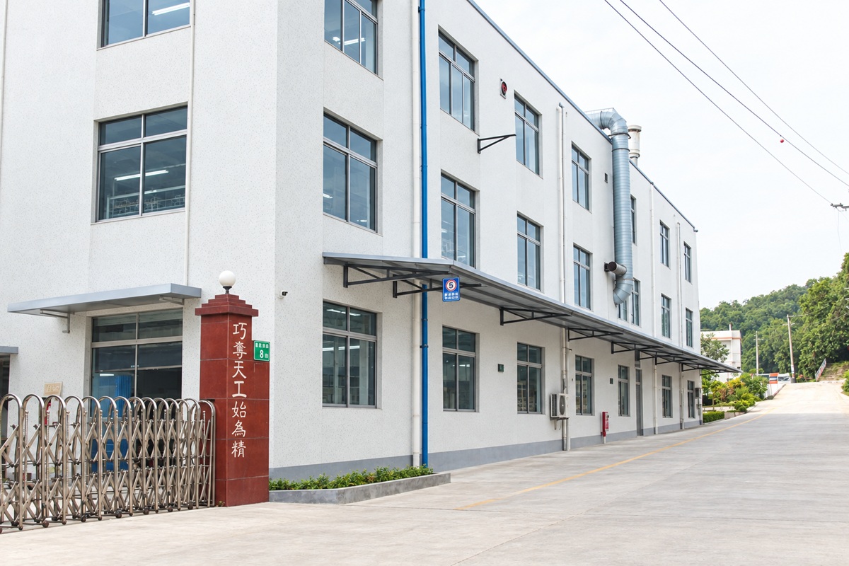 Guangzhou Jingliang PCB factory workshop building
