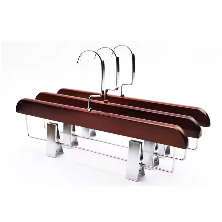 Wholesale Deluxe Boutique Clothes Shop Woman's Hanger Wooden Clothes Hanger Pant Clip Hanger