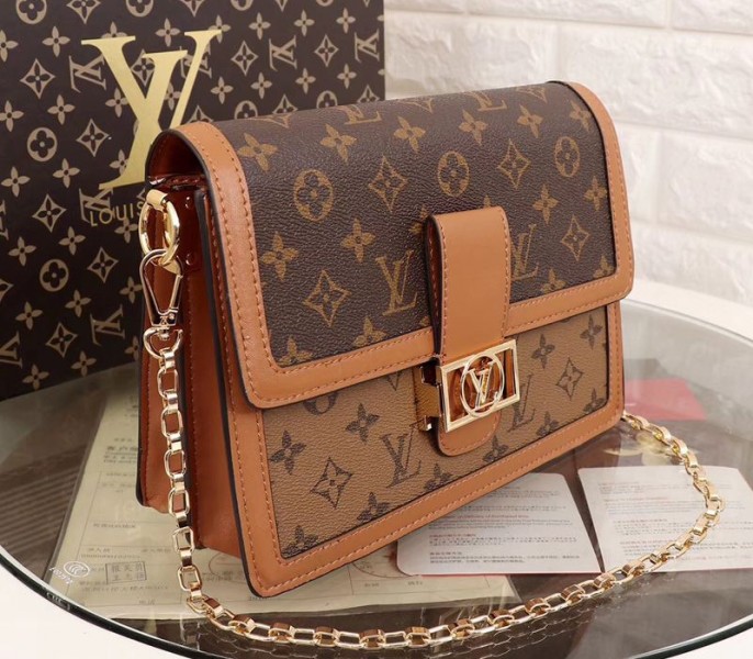 Monogram Reverse Canvas Dauphine