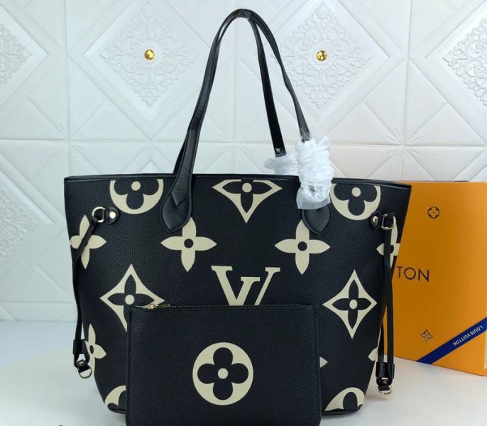 Neverfull MM In Black