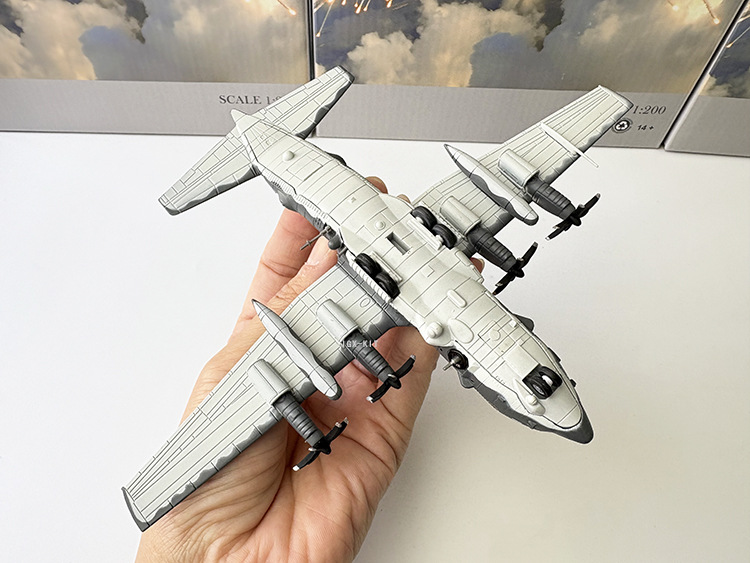 1/200 USA AC-130J Airborne Gunboat Attack Aircraft AC130 Alloy Simulation Military Aircraft Model Ornament