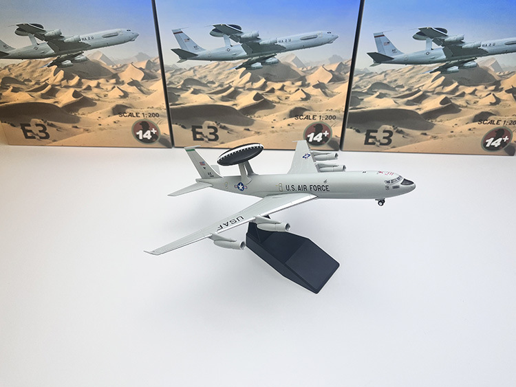 1/200 USA Air Force Boeing E-3 Wanglou Early Warning Aircraft Alloy Military Aircraft Model Ornament