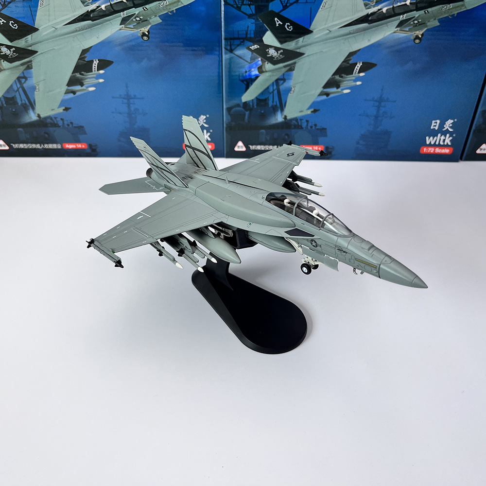 1/72 Scale US F/A-18F Super Hornet F18 Carrier-Based Fighter Aircraft Ready-to-Fly Military Model