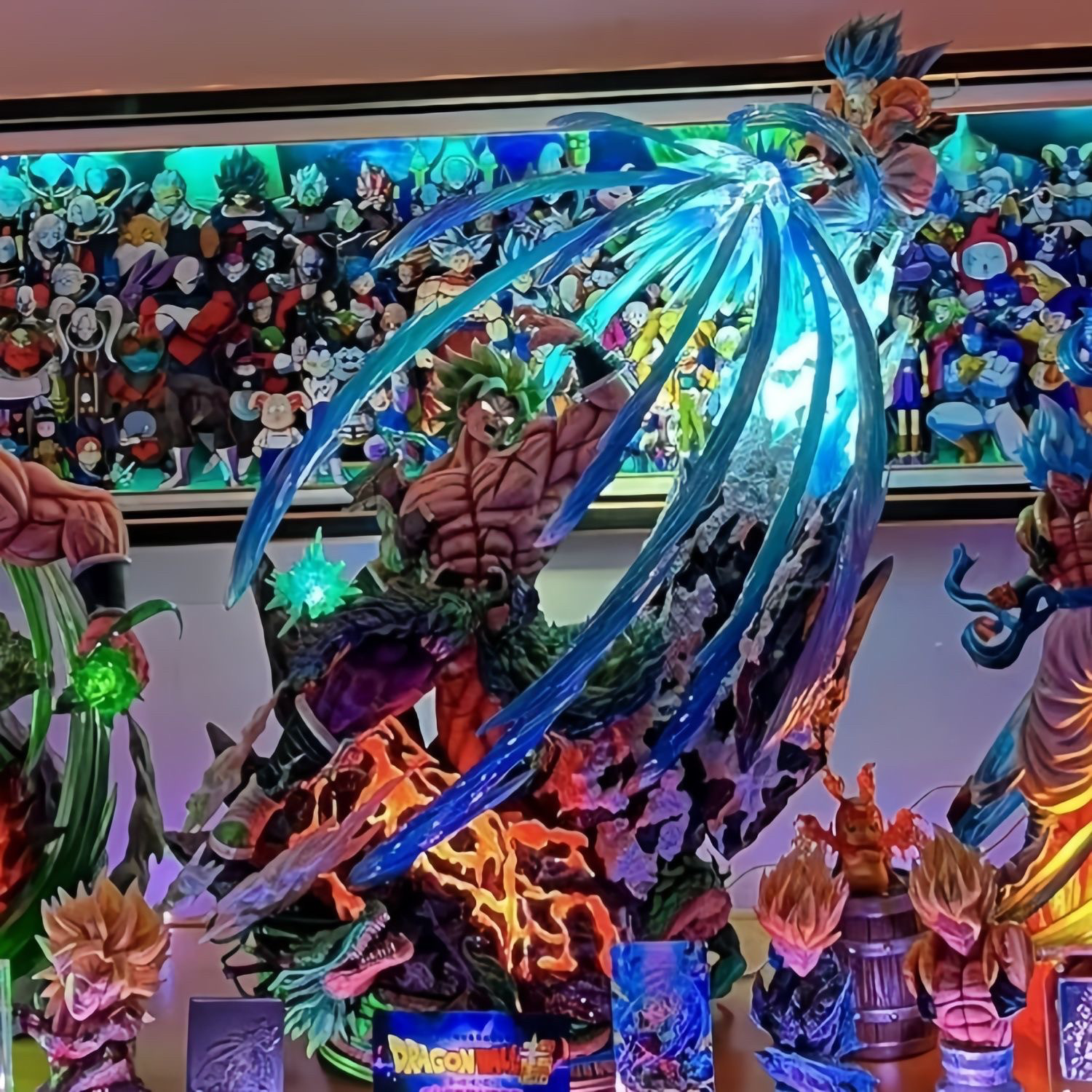 Ultimate "Clash of Titans" Broly VS Gogeta Statue - Legendary Dragon Ball Super Battle Scene - Premium Gaming Room & Home Gallery Centerpiece