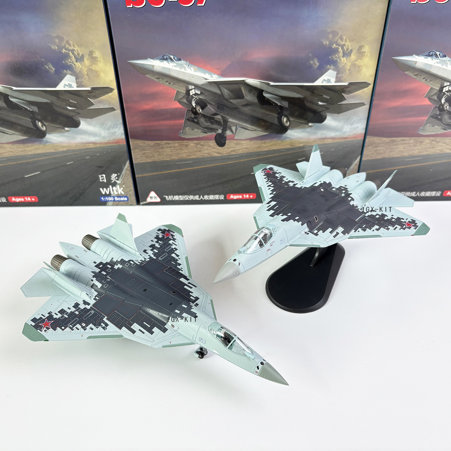 1/100 Scale Russian Air Force Su-57 Stealth Fighter Aircraft Die-Cast Model