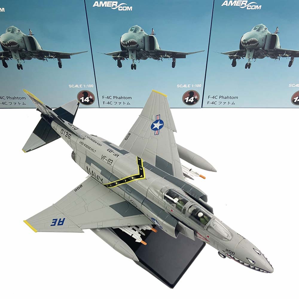 1/100 Scale F-4 Phantom II “Pirate Flag” Independent F4C Fighter Military Alloy Aircraft Model Replica Display Piece