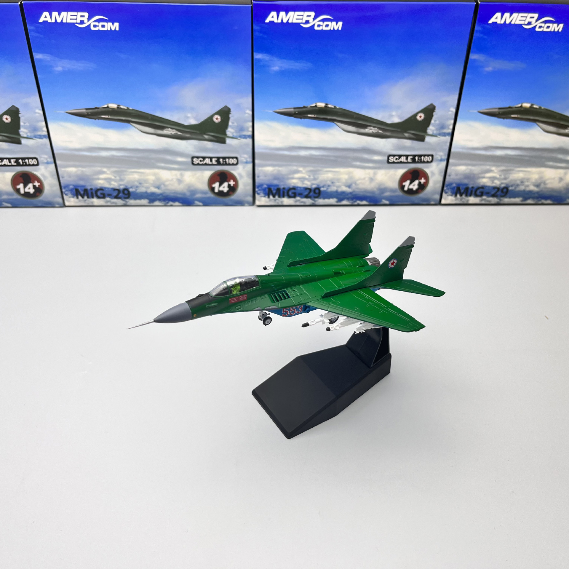 Amer 1/100 Scale North Korean Air Force MiG-29A Military Fighter Aircraft Finished Model Display Piece