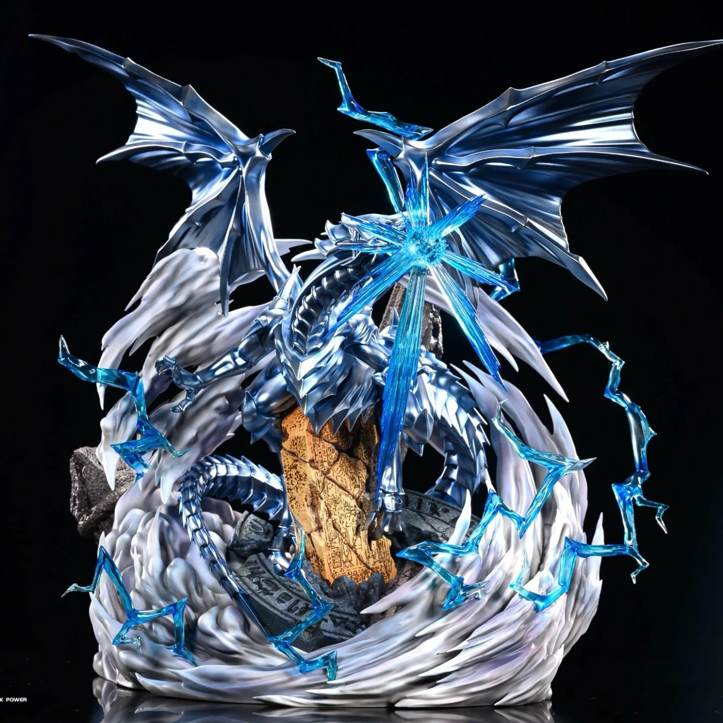 [Full payment, in stock] Blue-Eyes White Dragon Yu-Gi-Oh! series GK figure, collectible toy, model, ornament, gift