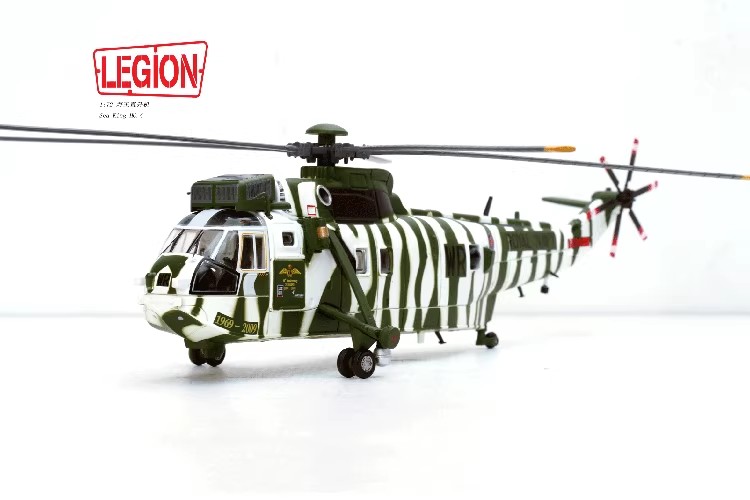 fleet air arm, british navy, falklands legacy, commando helicopter force, chf, sikorsky sh-3 variant, troop transport, military gift, 1/72 scale aircraft