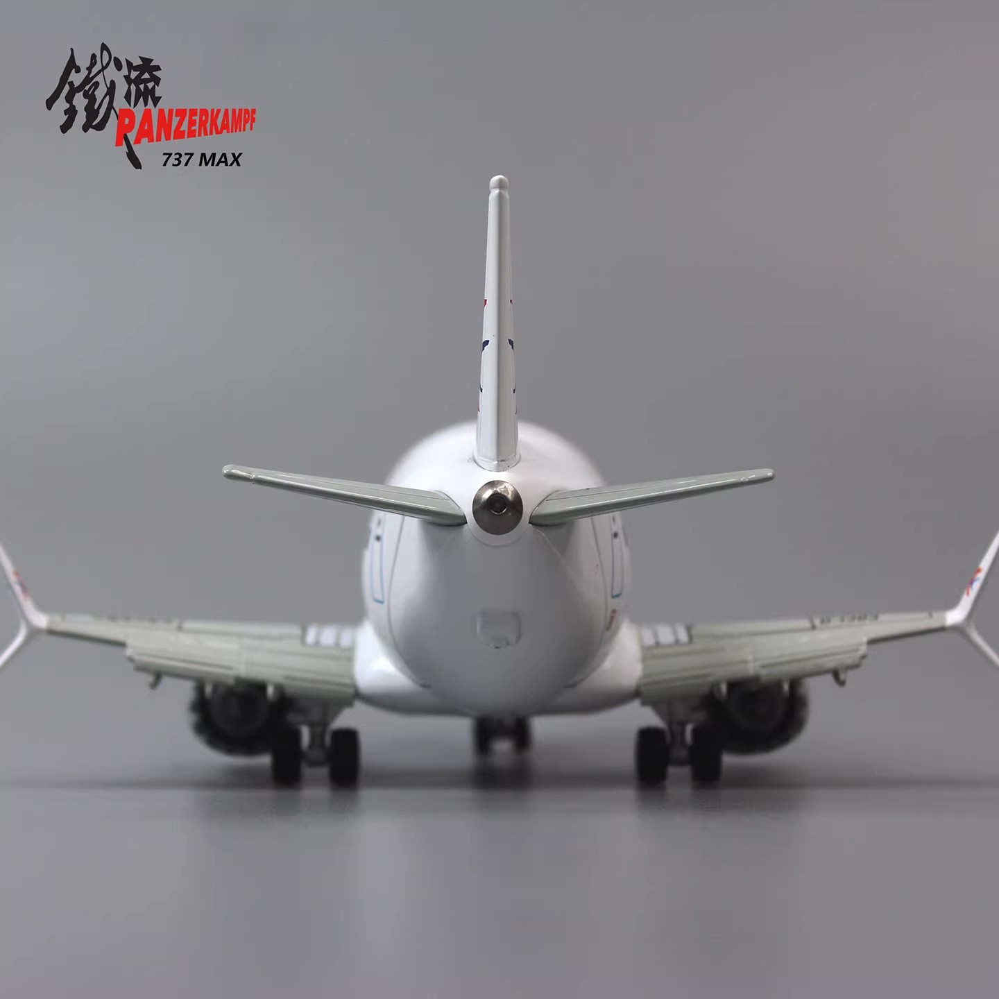 shanghai airlines, skyteam member, toon plane, chibi aircraft, aviation souvenir, mini plane, boeing 737-8 model, die-cast toy