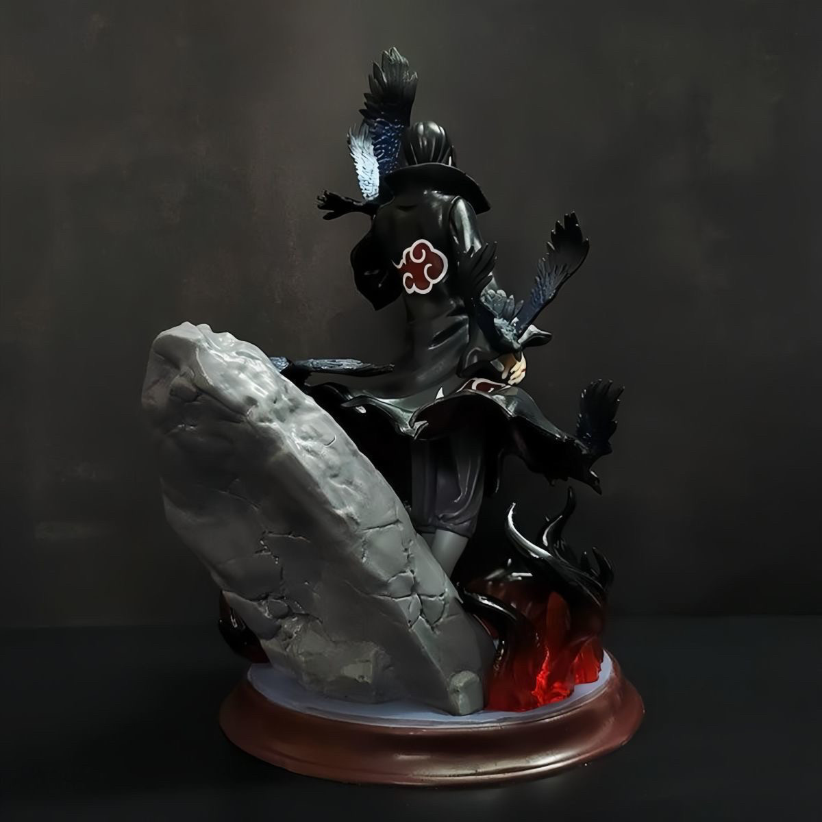 Naruto Shippuden Itachi Uchiha & Crow Akatsuki GK Resin Statue