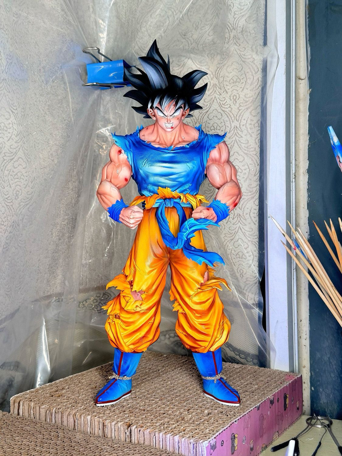 YS Studio Dragon Ball Z Powering Up Goku GK Resin Statue