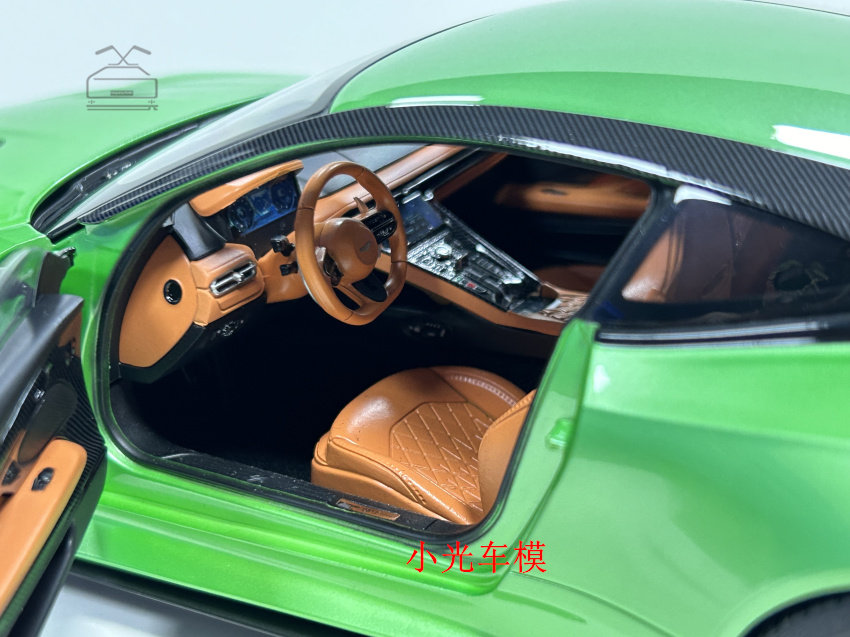 Xiaoguang 1:18 Aston Martin DB12 Aston Martin DB12 alloy car model