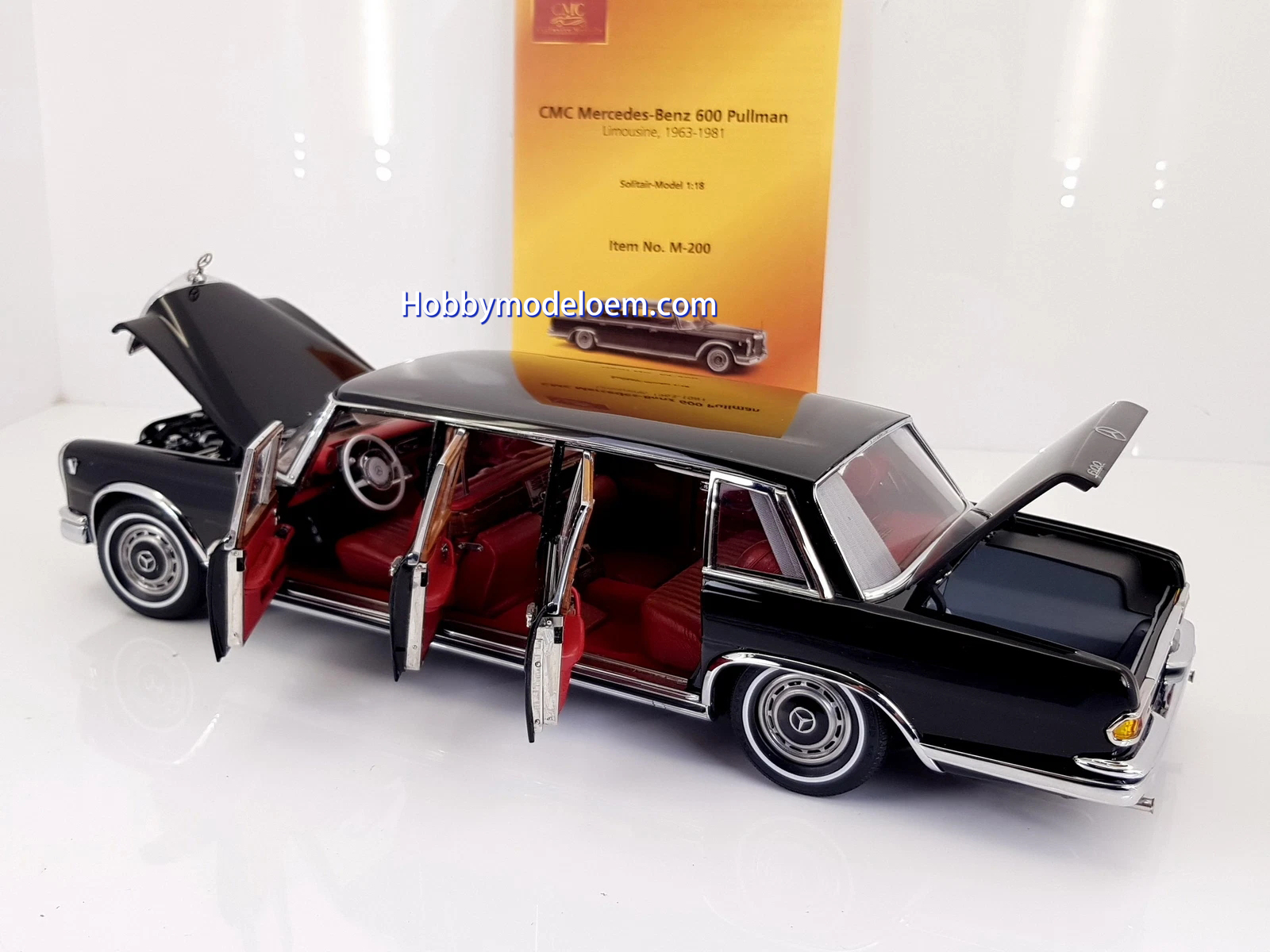 CMC 1:18 Mercedes-Benz 600 Pullman Limousine 1963-81(W100)Black M-200 *RETIRED*